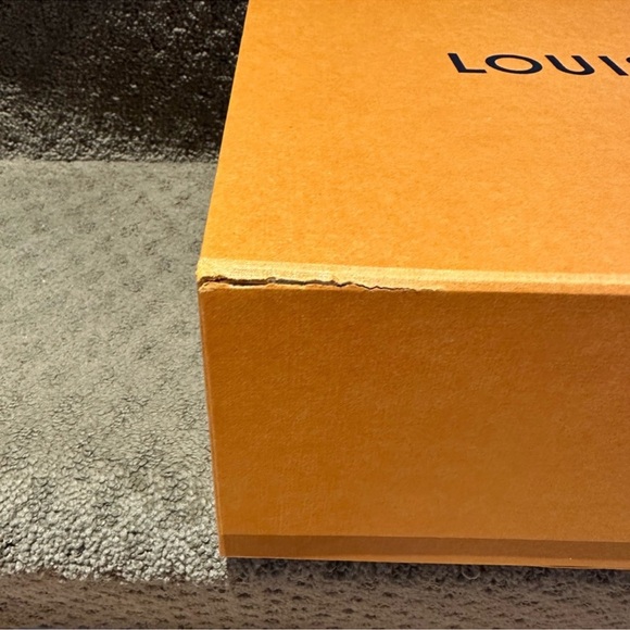 Empty and authentic Louis Vuitton box - Picture 4 of 4